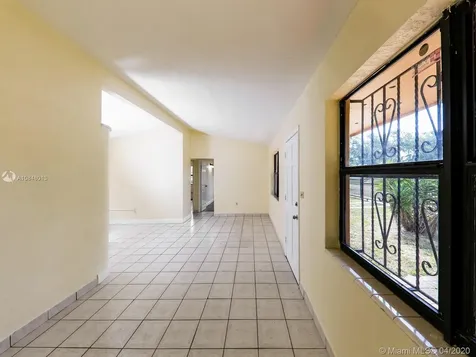 2025 NW 93rd Terrace Miami FL 33147