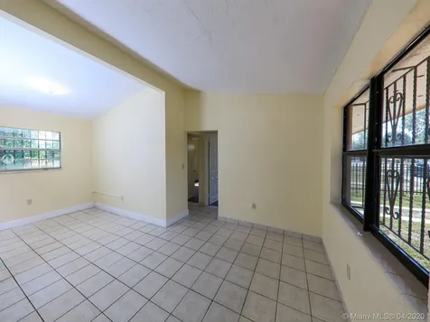 2025 NW 93rd Terrace Miami FL 33147