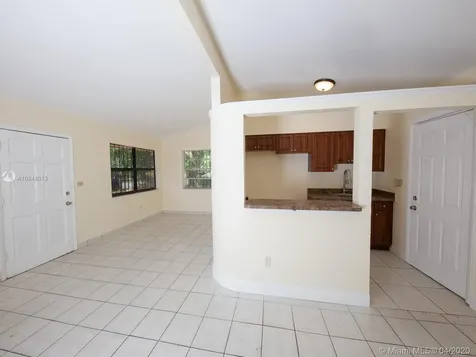 2025 NW 93rd Terrace Miami FL 33147