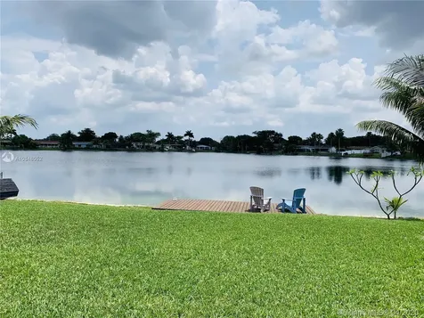 1131 NW 96th Terrace Pembroke Pines FL 33024