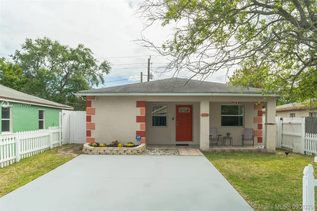 2220 Raleigh Street Hollywood FL 33020