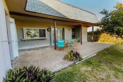 8208 SW 26th Place Davie FL 33328
