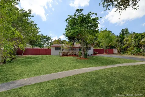 6660 Eaton Street Hollywood FL 33024