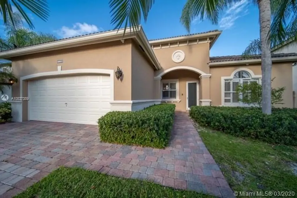 1750 SE 18th Terrace Homestead FL 33035