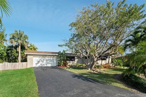 17241 SW 87th Court Palmetto Bay FL 33157