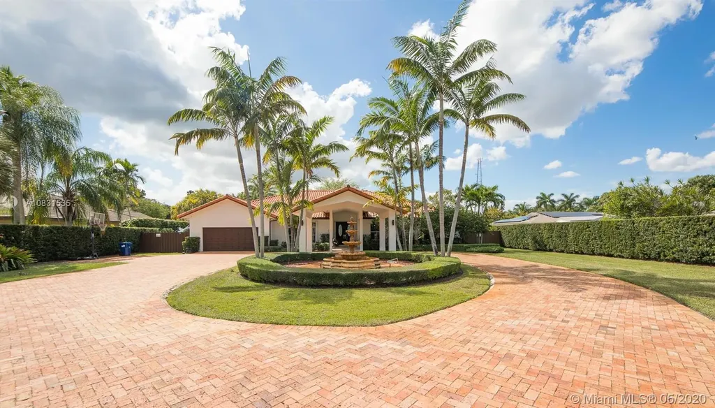 6200 SW 85th Avenue Miami FL 33143