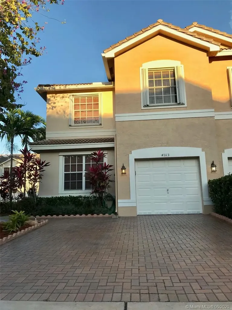 4313 SW 124th Terrace Miramar FL 33027