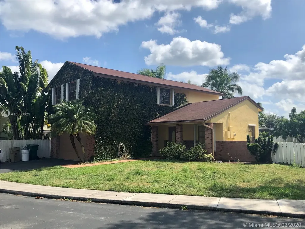 13730 Newport Manor Davie FL 33325