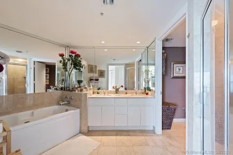 848 Brickell Key Drive Miami FL 33131