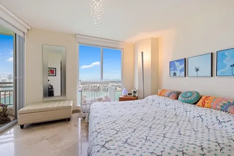 848 Brickell Key Drive Miami FL 33131