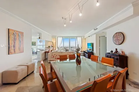 848 Brickell Key Drive Miami FL 33131