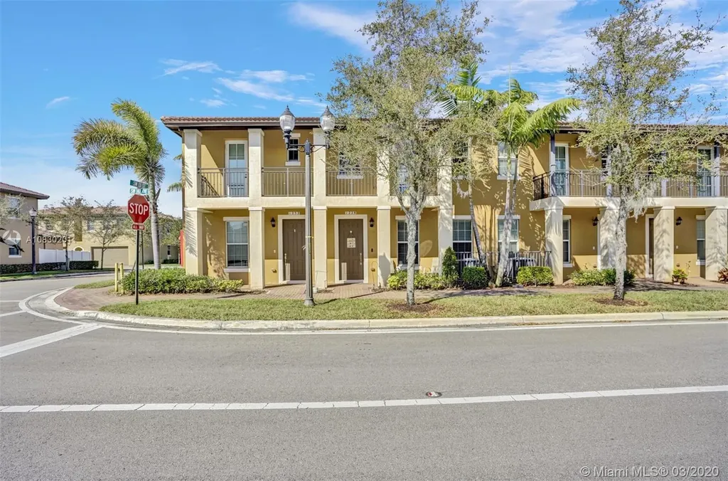 1228 SW 147th Avenue Pembroke Pines FL 33027