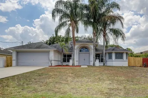 1058 SW Cairo Avenue Port St. Lucie FL 34953