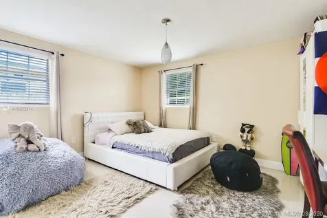 201 NE 170th Street North Miami Beach FL 33162