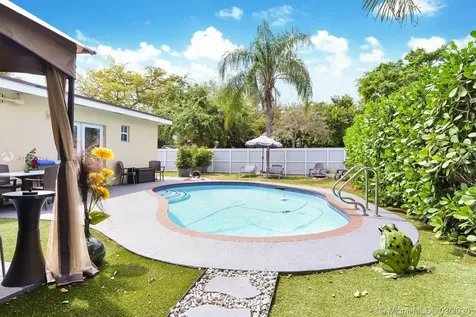 201 NE 170th Street North Miami Beach FL 33162