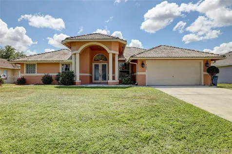 5493 NW Dabney Court Port St. Lucie FL 34986