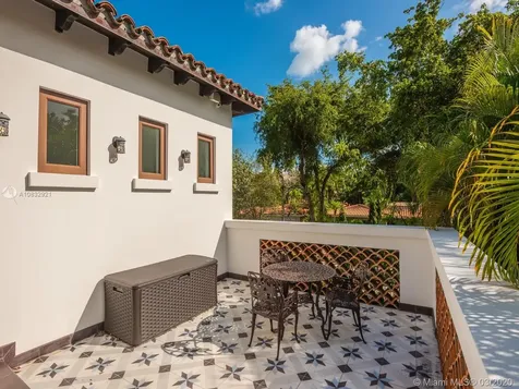 421 Sarto Avenue Coral Gables FL 33134