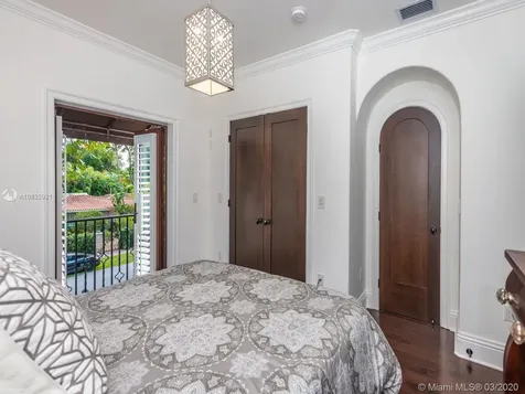 421 Sarto Avenue Coral Gables FL 33134