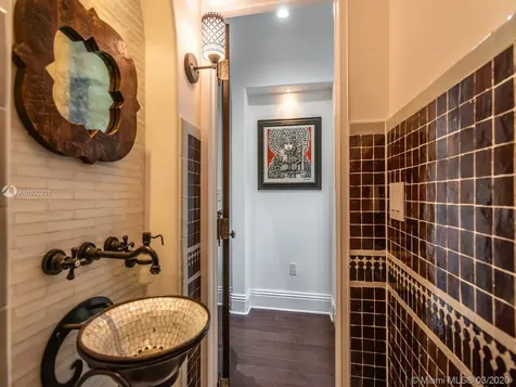 421 Sarto Avenue Coral Gables FL 33134