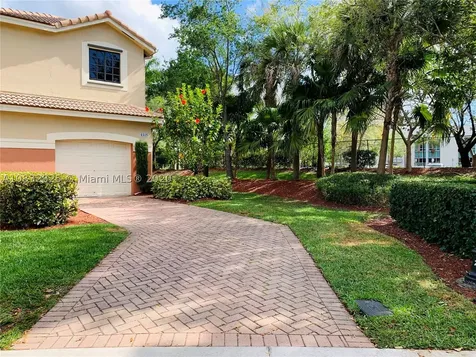4315 Vineyard Circle Weston FL 33332