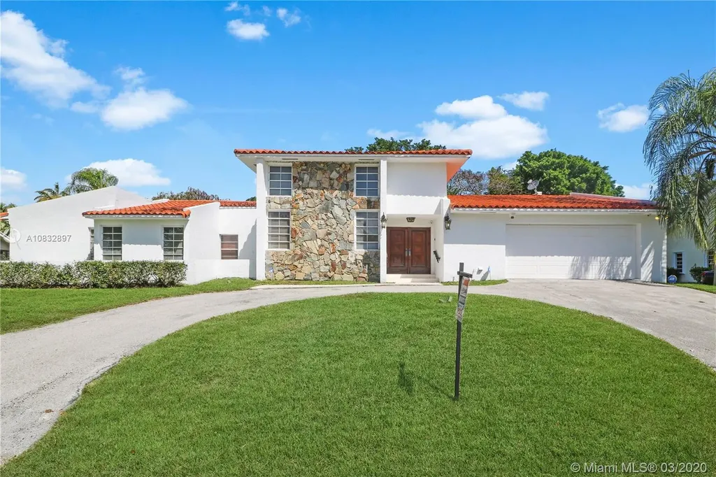 8245 SW 176th Terrace Palmetto Bay FL 33157
