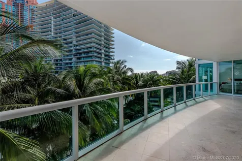 1000 S Pointe Drive Miami Beach FL 33139