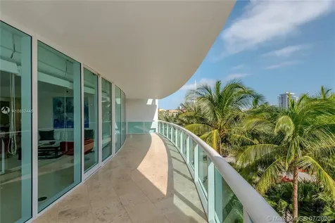 1000 S Pointe Drive Miami Beach FL 33139