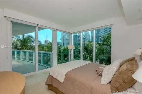 1000 S Pointe Drive Miami Beach FL 33139
