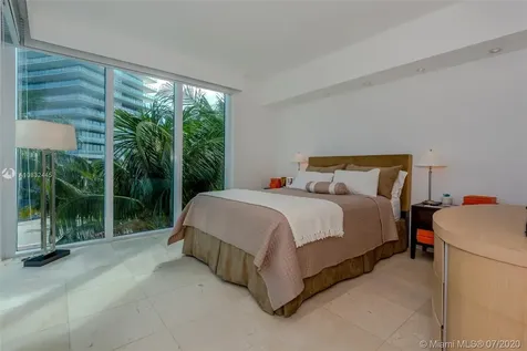 1000 S Pointe Drive Miami Beach FL 33139