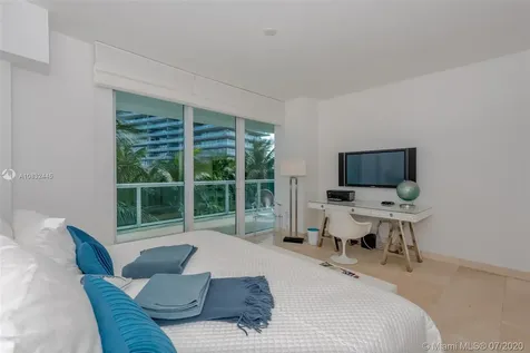 1000 S Pointe Drive Miami Beach FL 33139