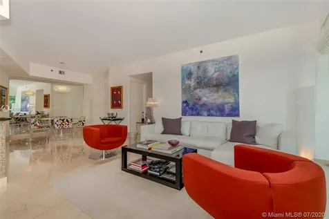 1000 S Pointe Drive Miami Beach FL 33139