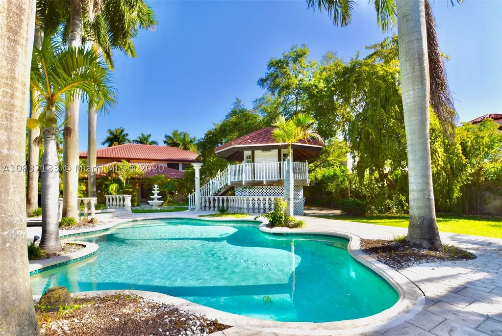 13820 SW 28th Street Miami FL 33175