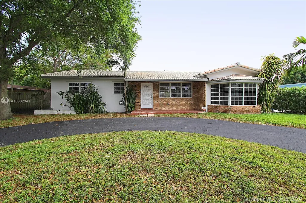 1136 Partridge Avenue Miami Springs FL 33166