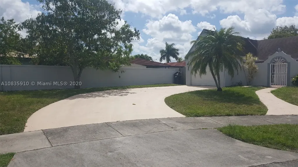 21960 SW 124th Court Miami FL 33170