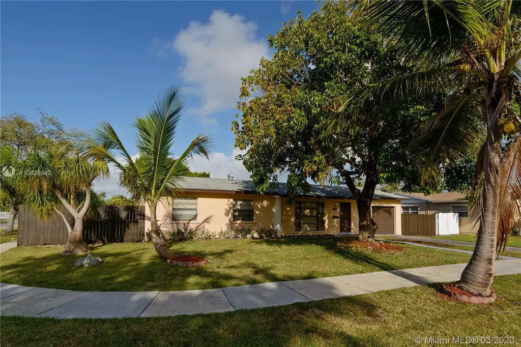 15962 SW 104th Avenue Miami FL 33157