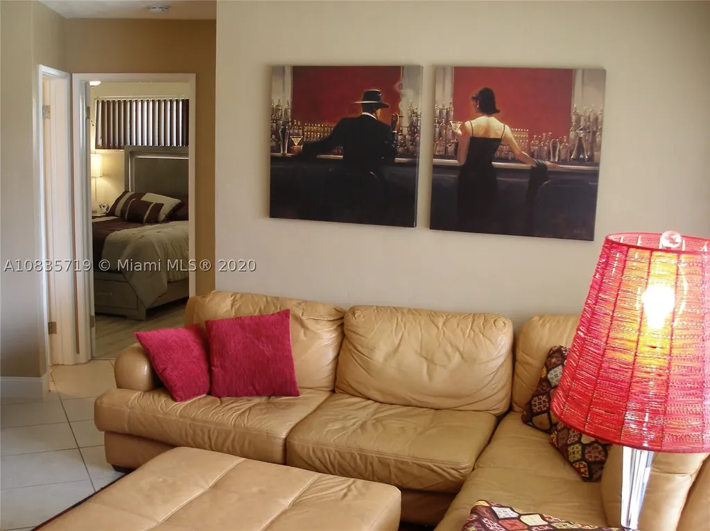 1707 N 45th Avenue Hollywood FL 33021