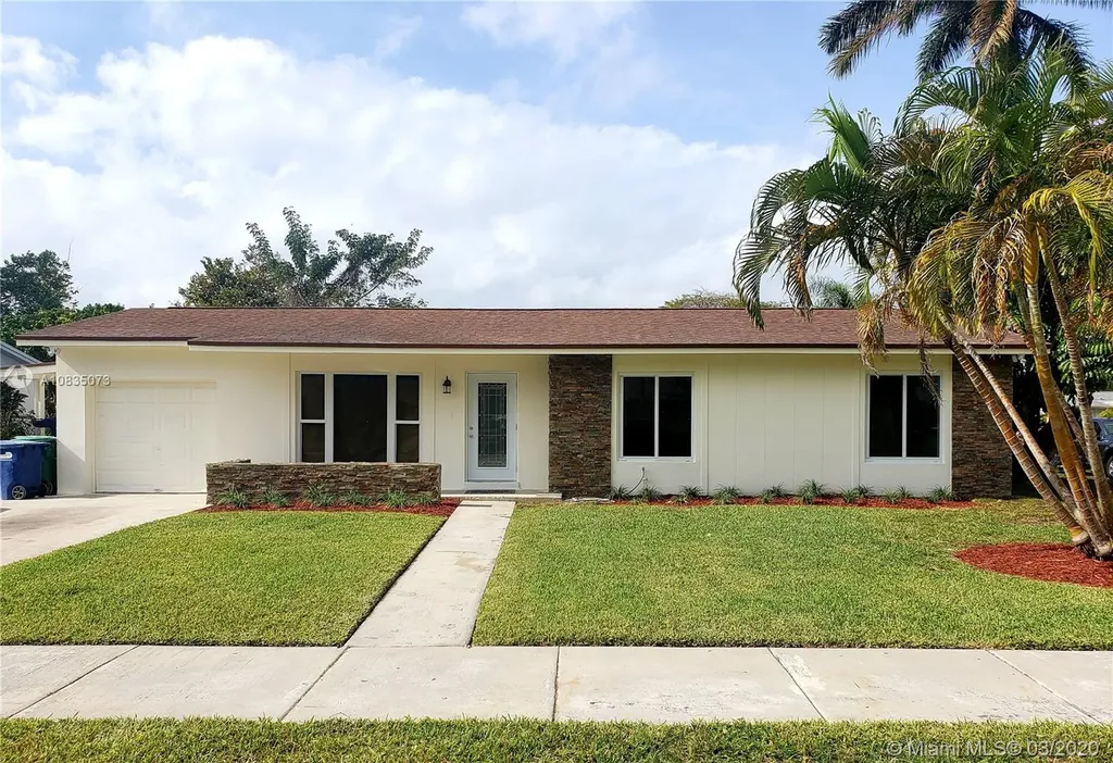 9261 SW 186th Terrace Cutler Bay FL 33157