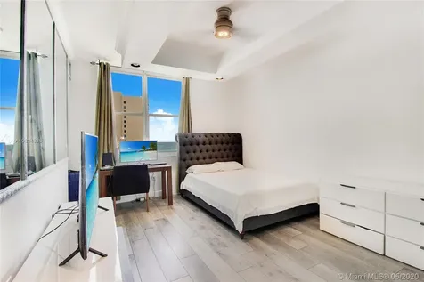5001 Collins Avenue Miami Beach FL 33140