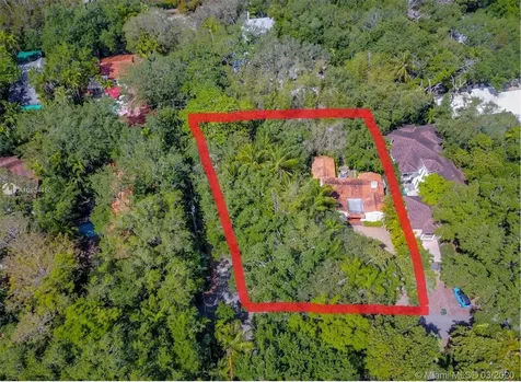 3690 Frantz Road Miami FL 33133