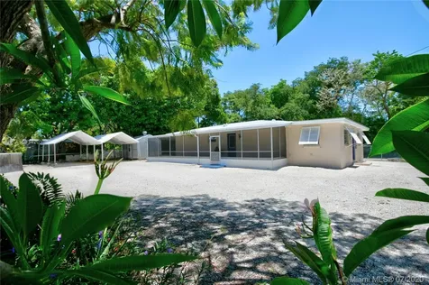 40 Transylvania Avenue Key Largo FL 33037