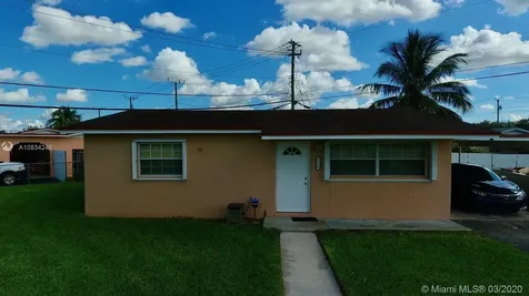 7898 NW 171st Street Hialeah FL 33015