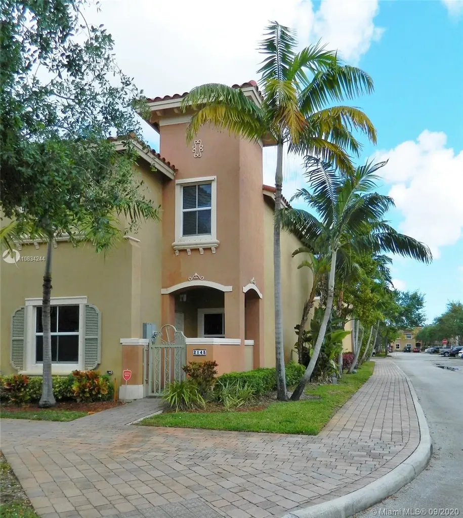 2143 Siena Terrace Hollywood FL 33021