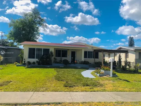 17040 NE 4th Place North Miami Beach FL 33162