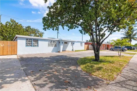 11351 SW 40th Terrace Miami FL 33165