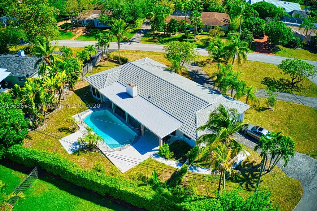 8055 SW 142nd Terrace Palmetto Bay FL 33158