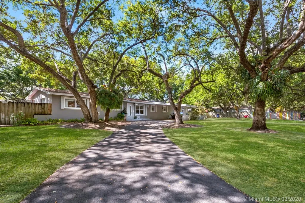 15950 SW 79th Court Palmetto Bay FL 33157