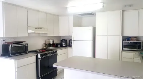 15005 Royal Palm Court Miami Lakes FL 33014