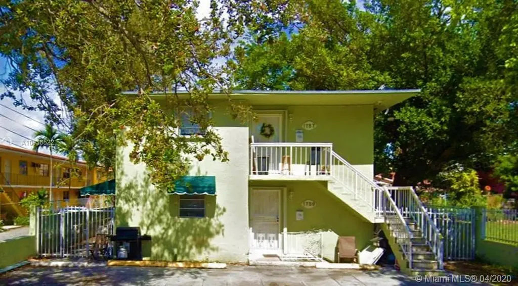 1759 SW 4th Street Miami FL 33135