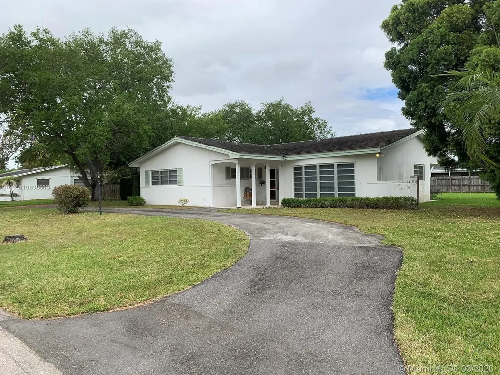 8405 SW 89th Street Miami FL 33156
