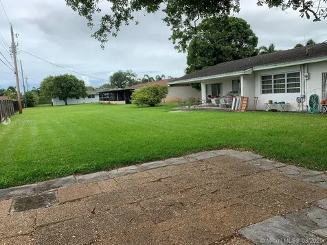 8405 SW 89th Street Miami FL 33156
